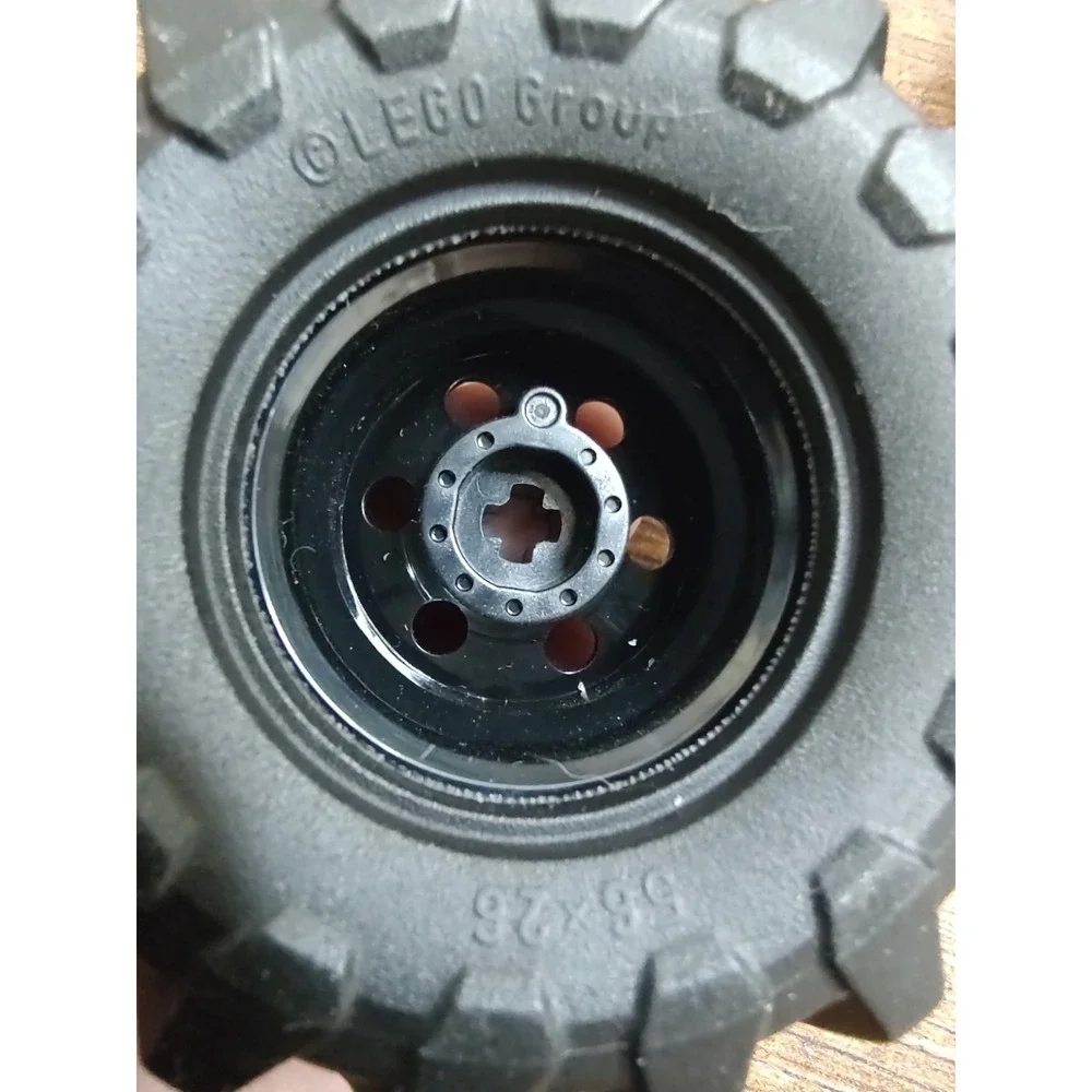 LEGO Lot of 2 Black Tires 56x26 Black Rims Chevron Z22 - Picture 3 of 3